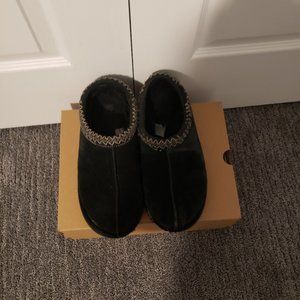 Black Ugg Tasman Slippers